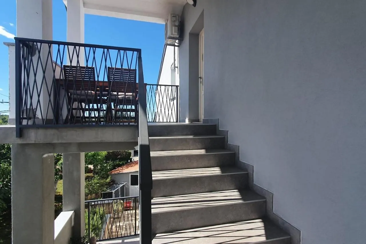 *** Gostinjska kuća Apartments Paliska Located In The Countryside Near Porec Croatia