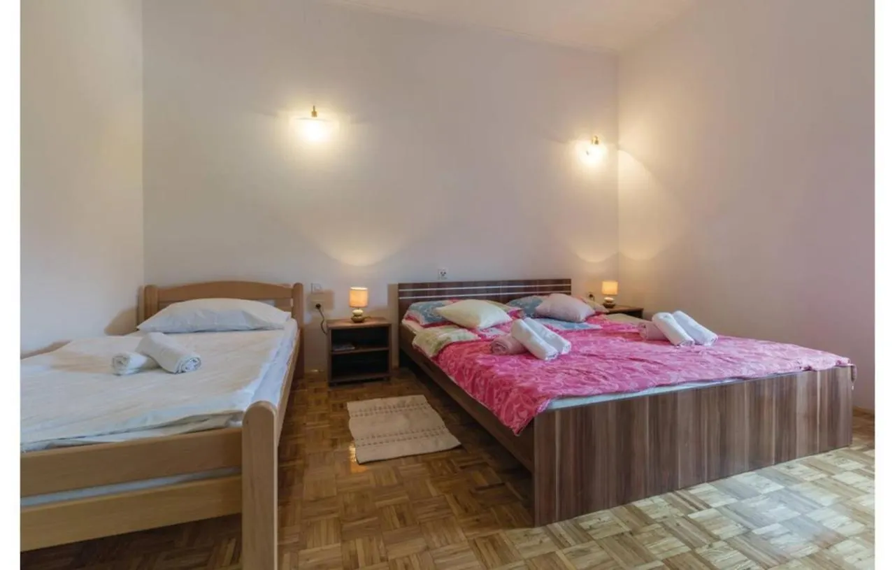 Apartments Paliska Located In The Countryside Near Porec Jasenovica 3*,